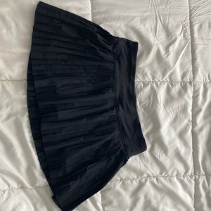 Lululemon Pleaded to the street mini Skirt